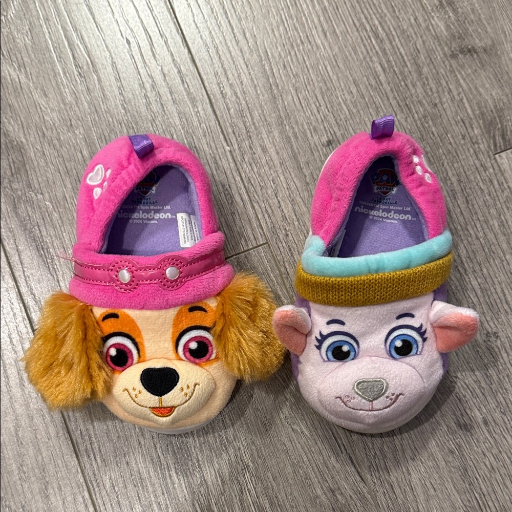 Nickelodeon New Pink and Tan Character Slippers sz 7/8